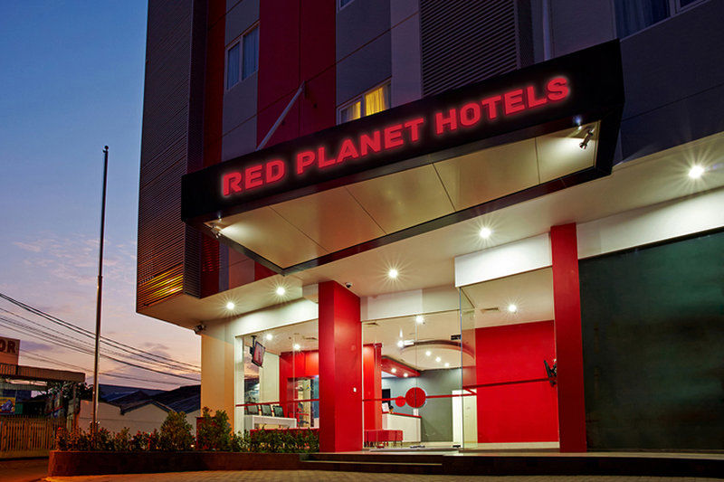 巨港红色星球酒店 外观 照片